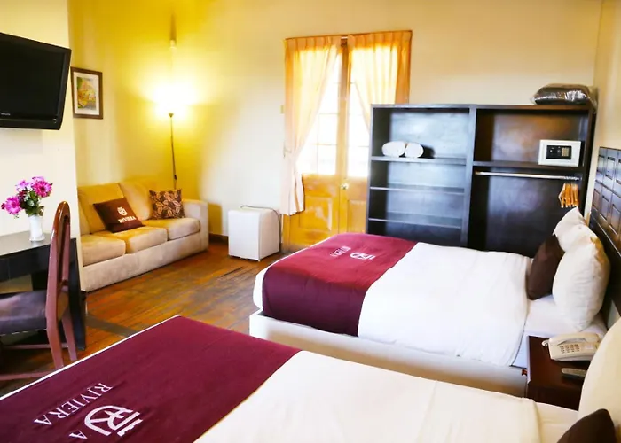Hoteles Riviera Colonial